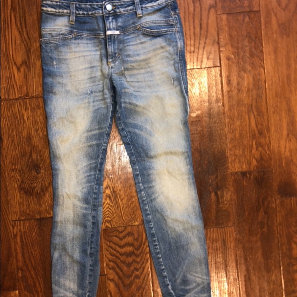 Brand: CLOSED, Light wash blue jeans